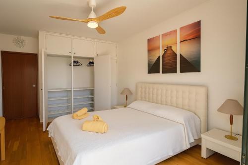 Varandas do Sol - Private Sun Terrace close to Natural Pools & Praia Formosa
