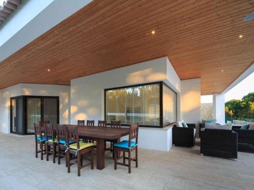 Contemporary Vilamoura Villa Stunning Open Plan Design Villa Azure Elegance