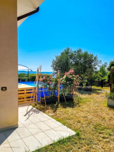 Gallery image of House Piccola California Sea View in Muggia