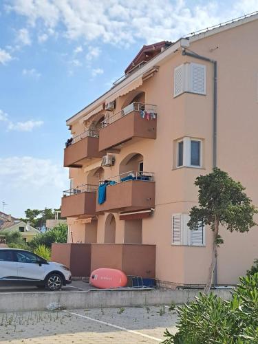 Apartments by the sea Privlaka, Zadar - 24757