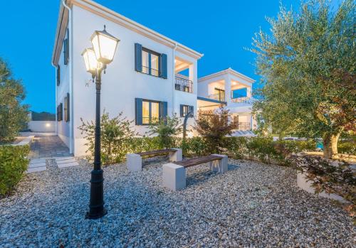 Luxurious Zadar Villa 5 Bedrooms Villa Tranquil Adore Private Heated Pool