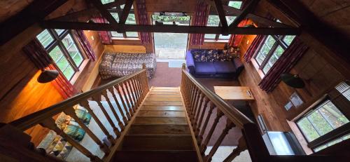 an overhead view of a staircase in a cabin at Alpine Holiday Apartments & Campground in Hanmer Springs