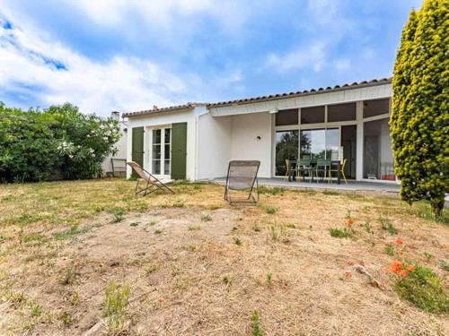 Сад в Maison de charme 4 chambres, jardin, proche plage et port - FR-1-835-34