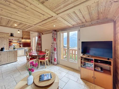 Appartement 2 chambres, mezzanine, vue Mont Blanc, proche village, parking - FR-1-560-164