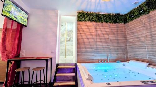 Swimmingpoolen hos eller tæt på Le Havre d'évasion