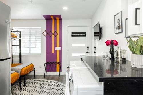 Φωτογραφία από το άλμπουμ του St Louis Premier Studio Escape Luxe Stay Near Vegas Strip στο Λας Βέγκας