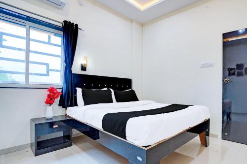 Gambar di galeri bagi Hotel O Sleep N Eat di Sakardarā