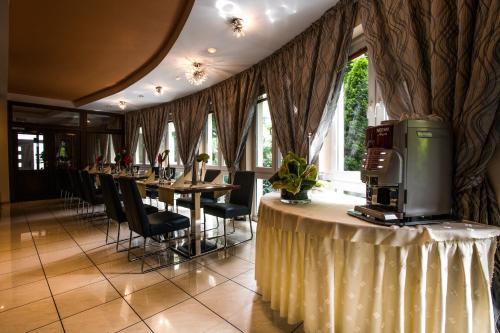 Εστιατόριο ή άλλο μέρος για φαγητό στο Hotel Antares