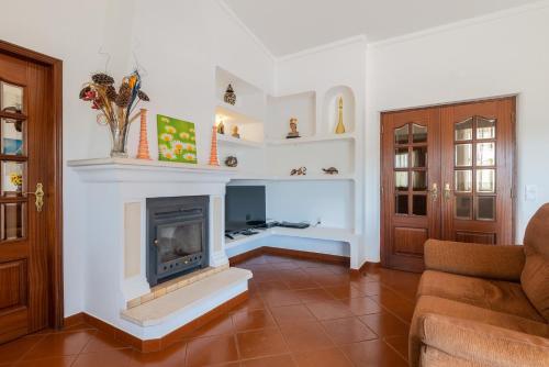 Charming Guia Villa 3 Bedrooms Villa Eulalia Private Pool & Close