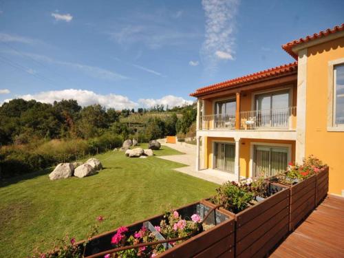 Superb Ponte De Lima Villa 4 Bedrooms Villa Arrincao Sauna