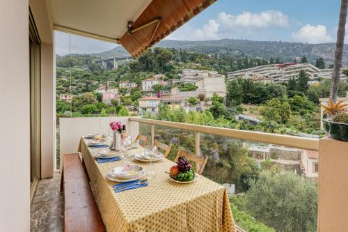 Les Cypres Garavan Apartment for 7