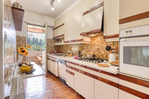 Les Cypres Garavan Apartment for 7