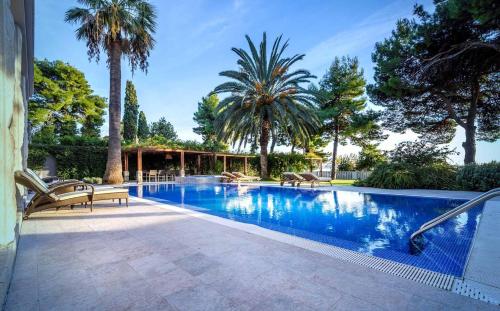 Exclusive Seafront Villa 5 Bedrooms Villa Mestro Outdoor Pool