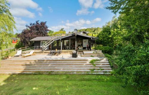 Κήπος έξω από το 3 Bedroom Awesome Home In Grevinge