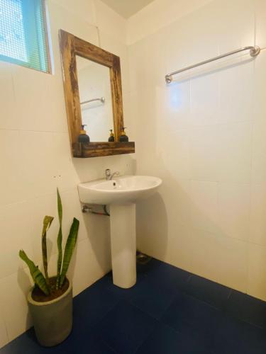 Chill Hostel Madihaにあるバスルーム