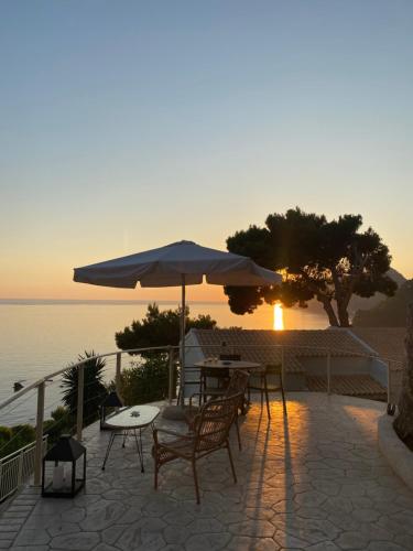 Gambar di galeri bagi Vicky's Panoramic View Apartments di Pelekas