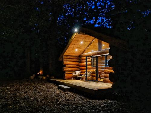 Fotografie z fotogalerie ubytování Secluded Hand Crafted Log Cabin v destinaci Okehampton
