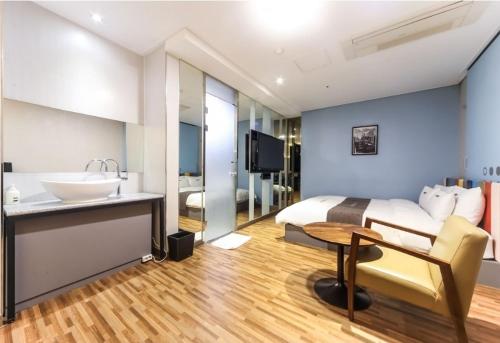 Μια τηλεόραση ή/και κέντρο ψυχαγωγίας στο B&B hotel
