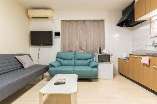 Direct Access to Umeda Private Stay for 3 Guests