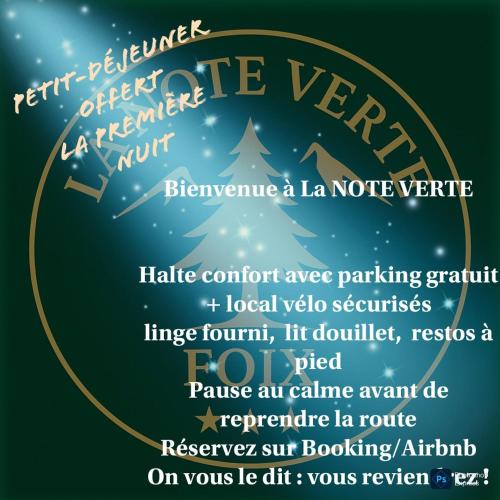 un flyer pour une fête de Noël avec un arbre de Noël dans l'établissement La Note Verte - Parking gratuit devant l'entrée, à Foix