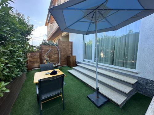 Balcon ou terrasse dans l'établissement Blue Velvet Rooms