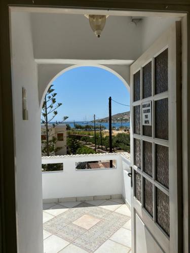 Syros Rooms & Apartments