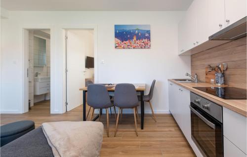 Awesome Apartment In Zadar With Swimming Pool