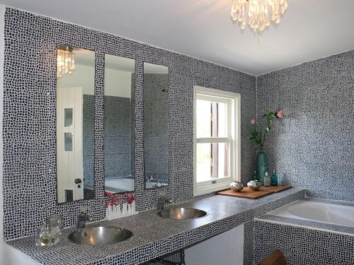 Villa Oasis Azul - Beautiful Villa With Heated Private Pool, Short Walk