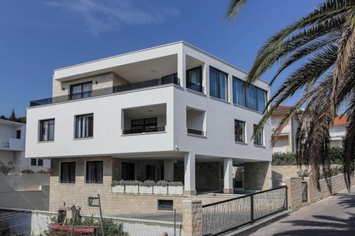 Villa Trogir Palazio Spectacular 7 Bedroom Villa Close To Sea & Promenade