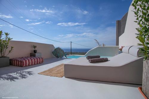 Superior Santorini Villa 2 Bedroom Villa Private Jetted Pool & Amazing Sea