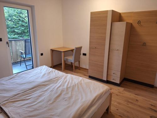 Ein Bett oder Betten in einem Zimmer der Unterkunft Summit View Apartment