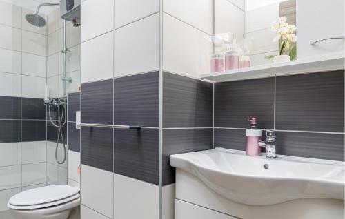 Nice Apartment In Pula With Wifi