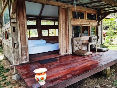 Κήπος έξω από το Homestay Ijen Lemon House