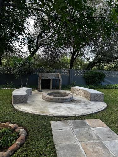 Κήπος έξω από το 1020 Sehudi Guesthouse