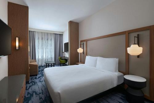 Postel nebo postele na pokoji v ubytování Fairfield Inn & Suites Austin Downtown