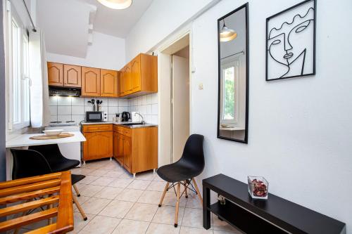 Η κουζίνα ή μικρή κουζίνα στο Sun Ray Apartments Thassos