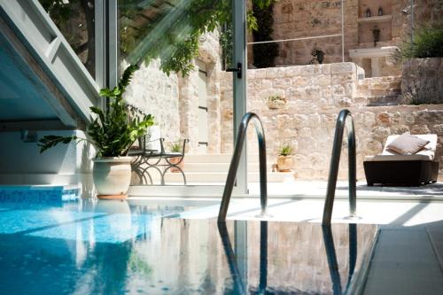 Villa Hvar Royale - 5 Bedroom Central Villa - Indoor Pool - Stunning!