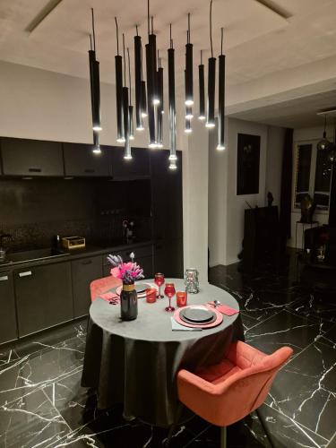 Kuchyň nebo kuchyňský kout v ubytování Erotic Room