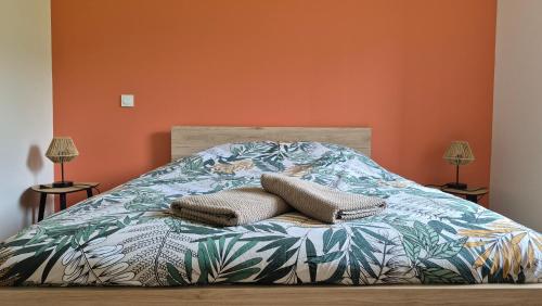 Postel nebo postele na pokoji v ubytování La Ferme Lazare - maison entièrement rénovée