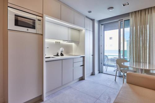 Silken Atlantis Suites - Holiday Homes
