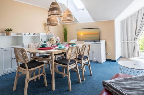 Η κουζίνα ή μικρή κουζίνα στο Haus Seeblick Wohnung 21 Forever21