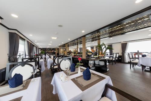 Imagen de la galería de Midori Preminum Cruise in Ha Long Bay, en Ha Long