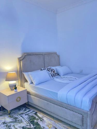 Postel nebo postele na pokoji v ubytování Serene escape