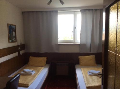 Gallery image of Villa Desiree - Hotel Garni - Adults Only in Egg am Faaker See