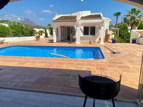 Jávea Villa entière piscine et cuisine d'été à pinosol
