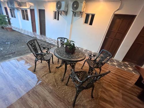 Gallery image of Jezette's Inn in Sipalay