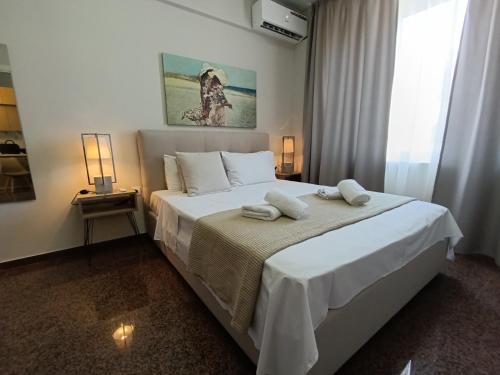 Iasonas Thessaloniki - Explore Center on Foot - Ladadika, Tsimiski & Close to Aristotelous Square