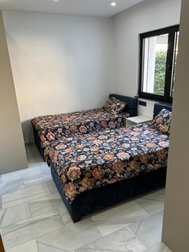 Katil atau katil-katil dalam bilik di Marina Smir luxury home