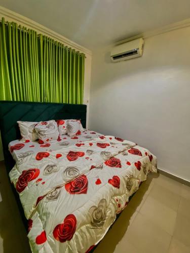 Katil atau katil-katil dalam bilik di classy 1 BR APT WiFi and steady power supply