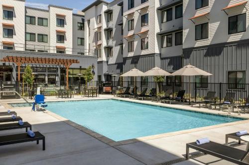 Πισίνα στο ή κοντά στο SpringHill Suites by Marriott San Luis Obispo